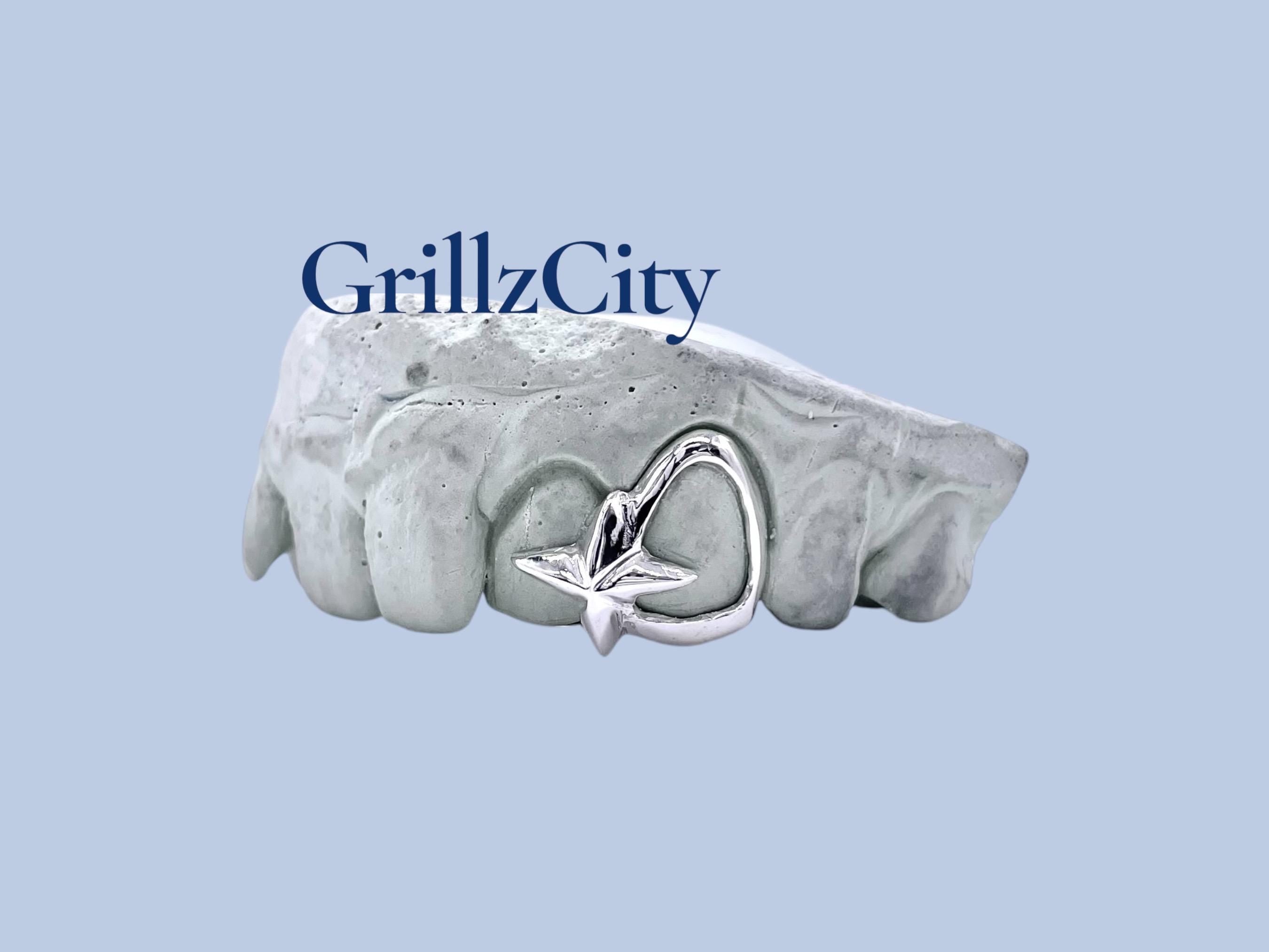 Custom Fit grillz  2 Teeth with star women Grillz fangs cap /925 Silver Slugs Grillz , window grillz Lisa Star with fangs with free mold kit - GrillzCity