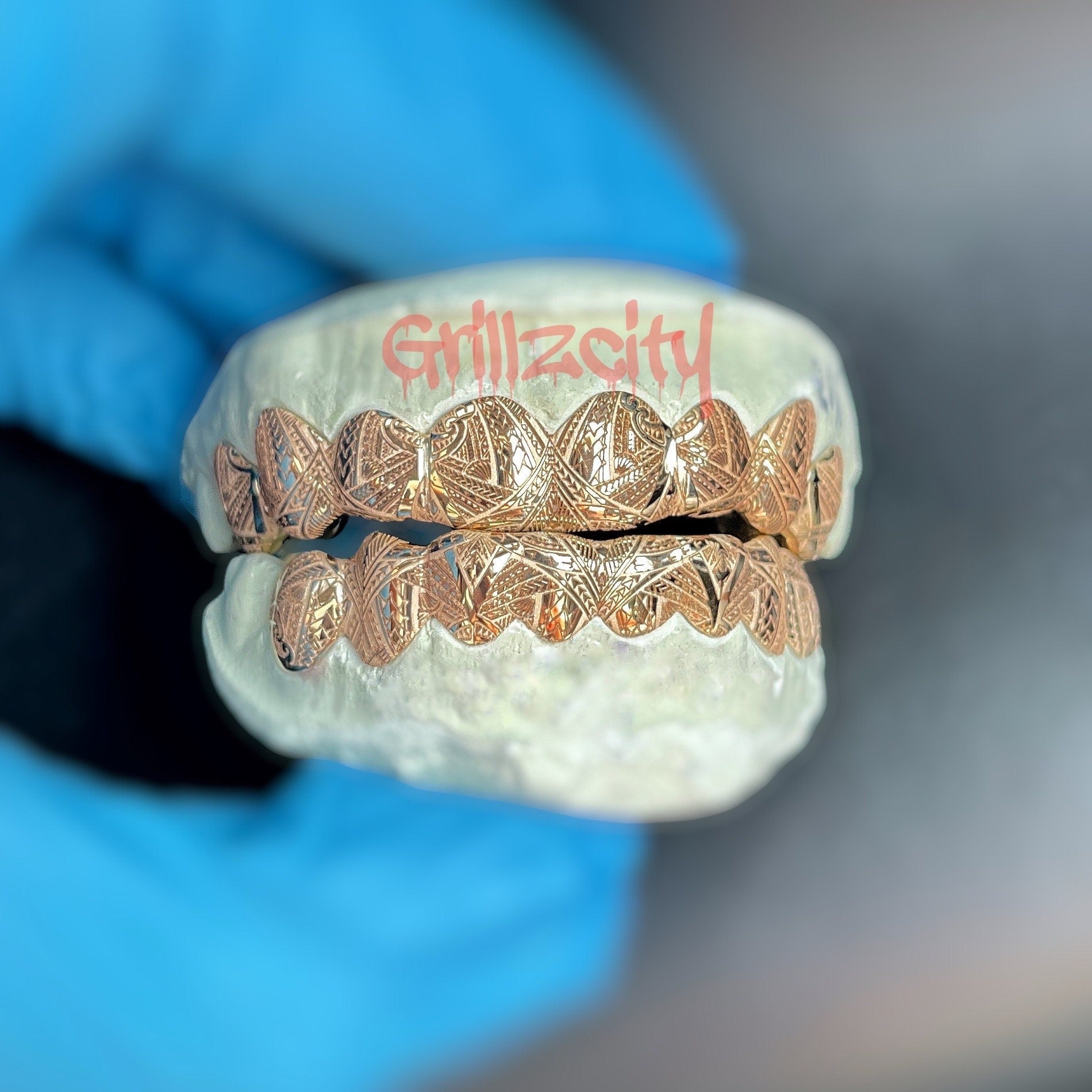 Handmade Real Gold custom fit Grillz / 925 Siver Grillz Polynesian / Tribal Engrave ( 925 silver - 10K - 14K ) Unique Design Goldteeth - GrillzCity