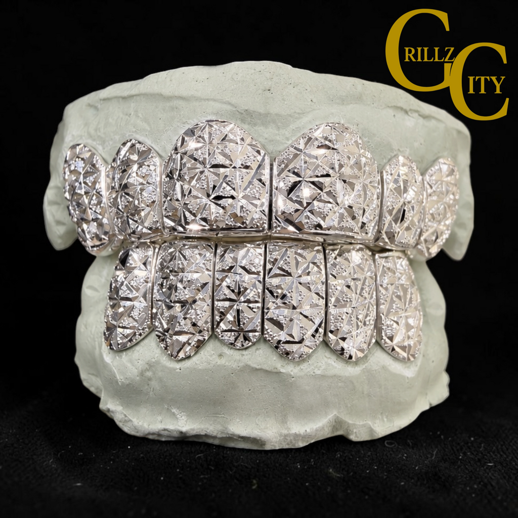 Grillz Gold Teeth / Custom Gold Grillz / 925 Silver Teeth Diamond dust Princess Cut design handmade Grillz
