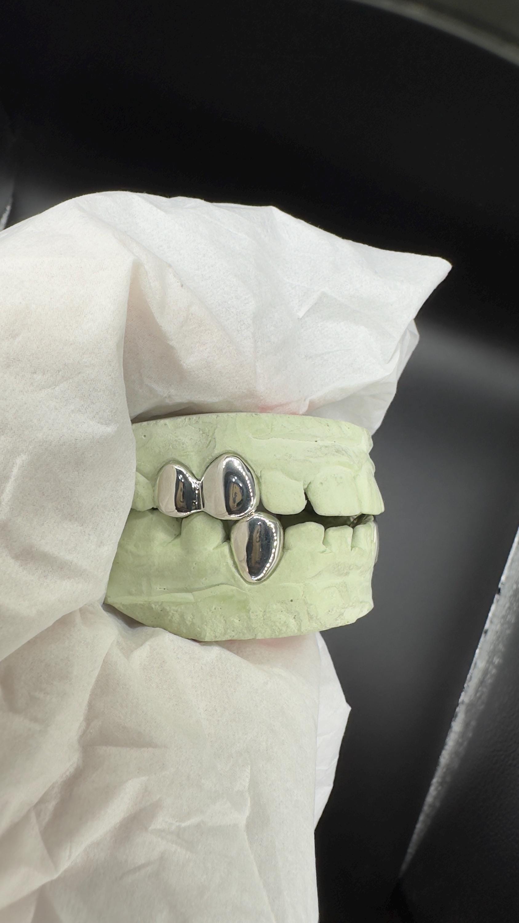 Custom Fit grillz  2 Teeth Gold Grillz fangs / 925 Silver Slugs Grillz , grillz with fangs / Vampire grillz with free mold kit free shipping - GrillzCity 