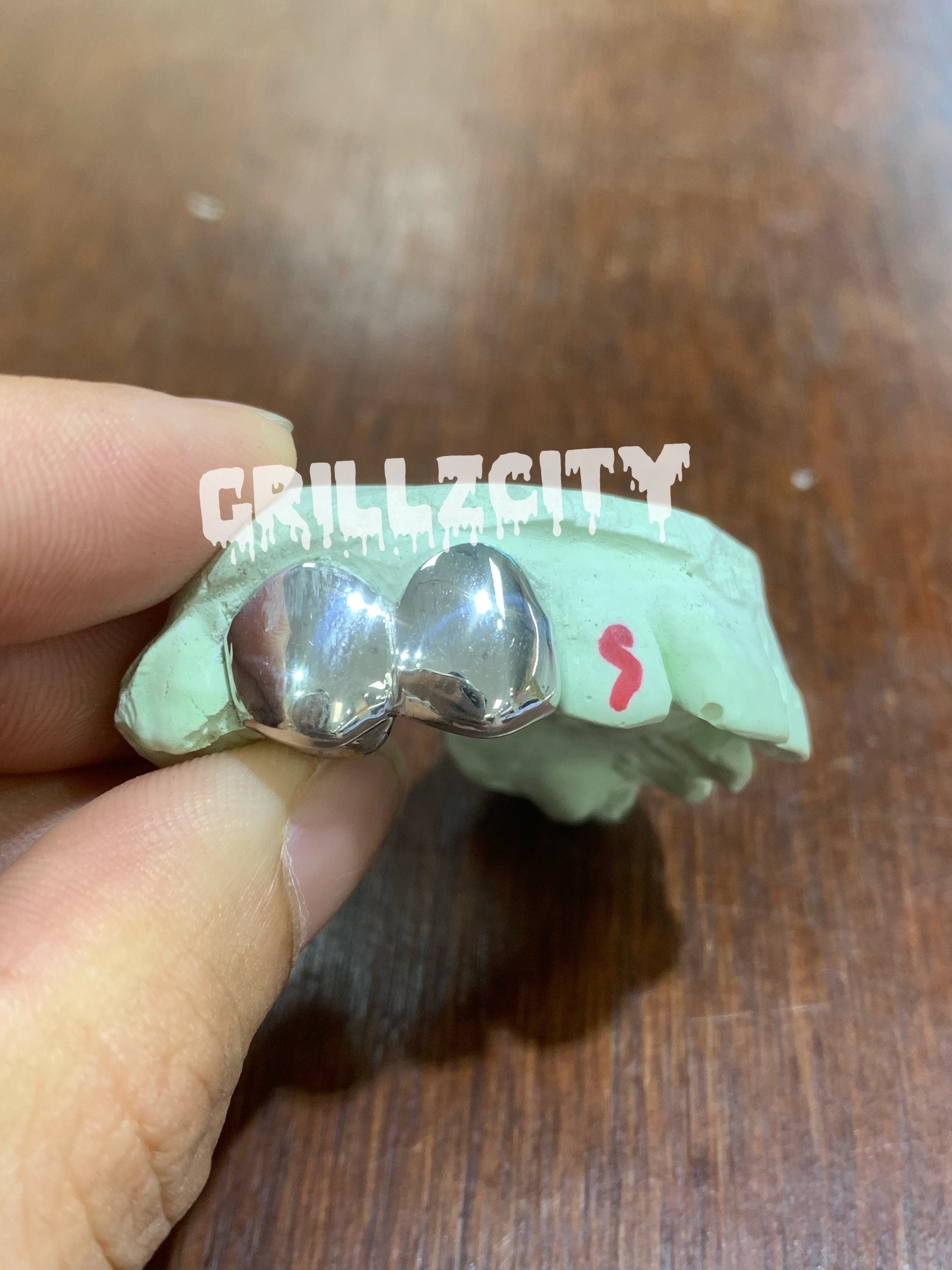 Custom Fit grillz  2 Teeth Gold Grillz fangs / 925 Silver Slugs Grillz , grillz with fangs / Vampire grillz with free mold kit free shipping - GrillzCity 