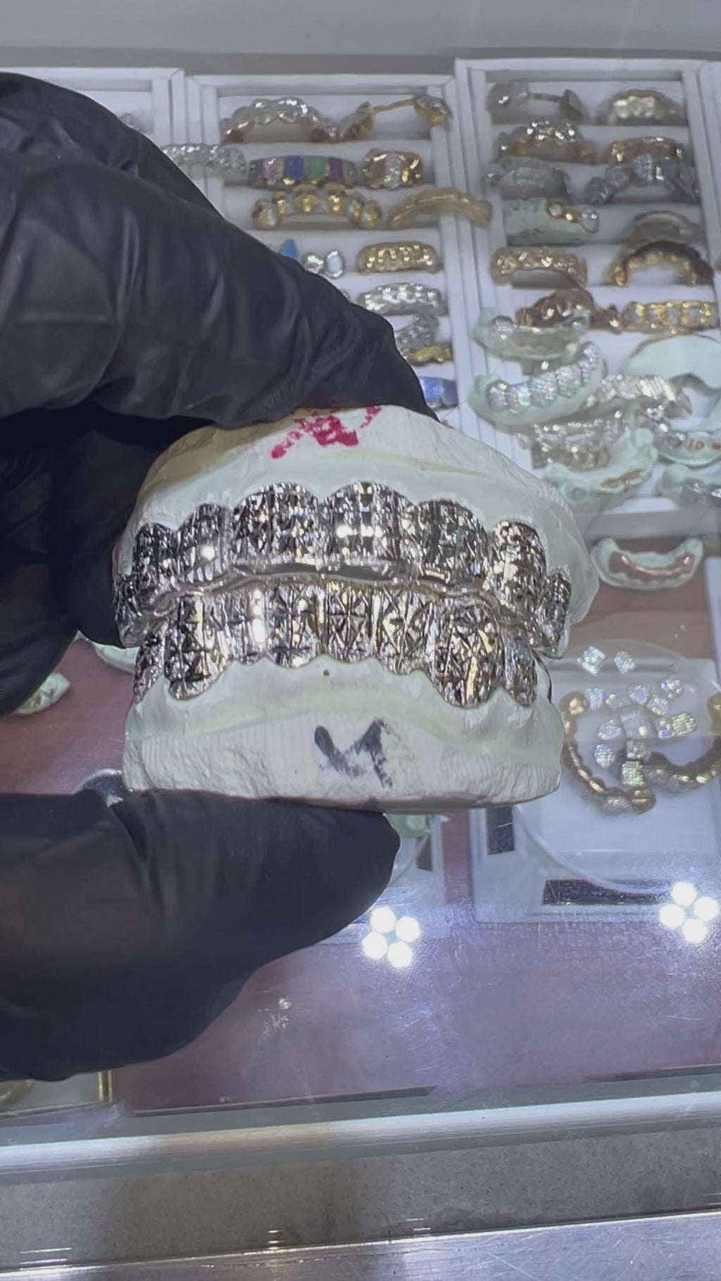 Grillz Gold Teeth / Custom Gold Grillz / 925 Silver Teeth Diamond dust Princess Cut design handmade Grillz